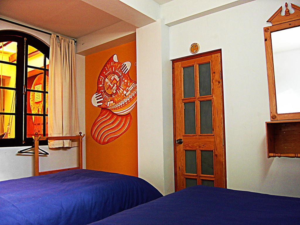 لاباز Anata Hostal الغرفة الصورة